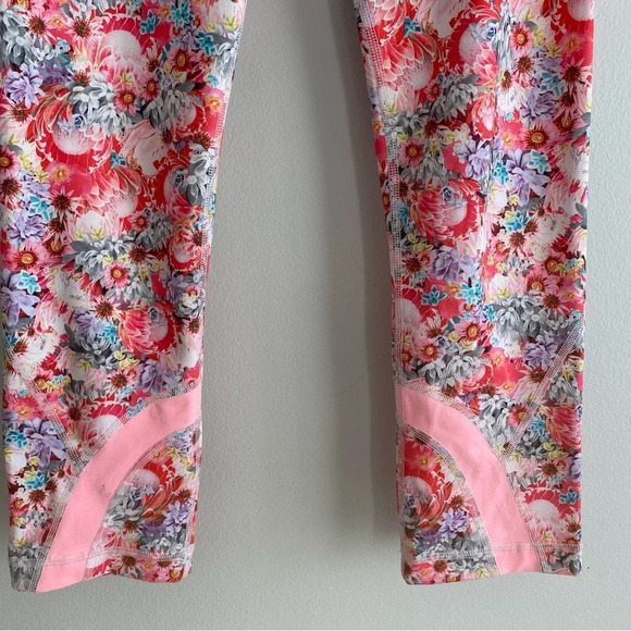 LULULEMON Run Inspire Mid-Rise Crop II *All Luxtreme Floral Size 6 23” - Picture 12 of 16